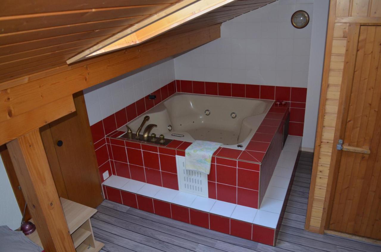 Logement Chez L'Habitant Etage Independant Grone Ngoại thất bức ảnh